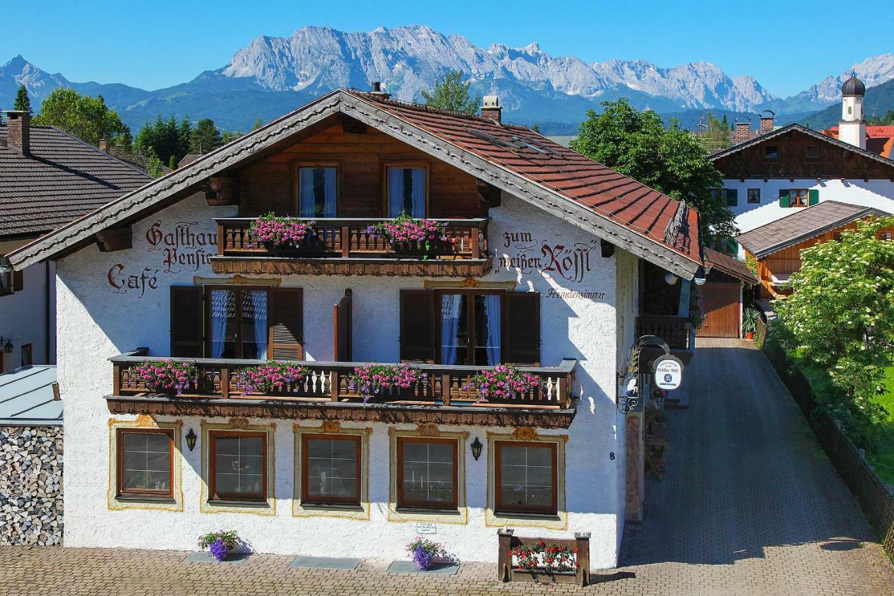 Fruehstueckspension Gaestehaus Zum Weissen Roessl Wallgau Exterior photo